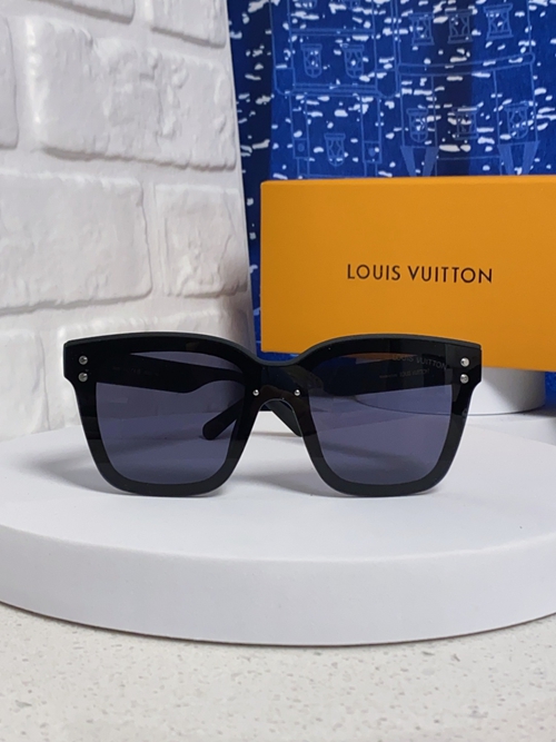 ルイヴィトンサングラス背面デザイン